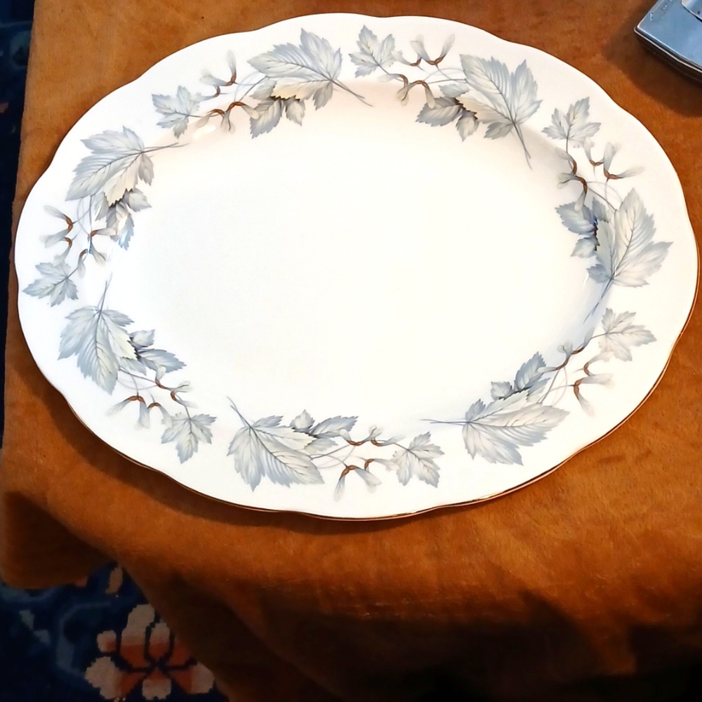 Royal Albert "SILVER MAPLE" Oval Dinnerware Small Platter